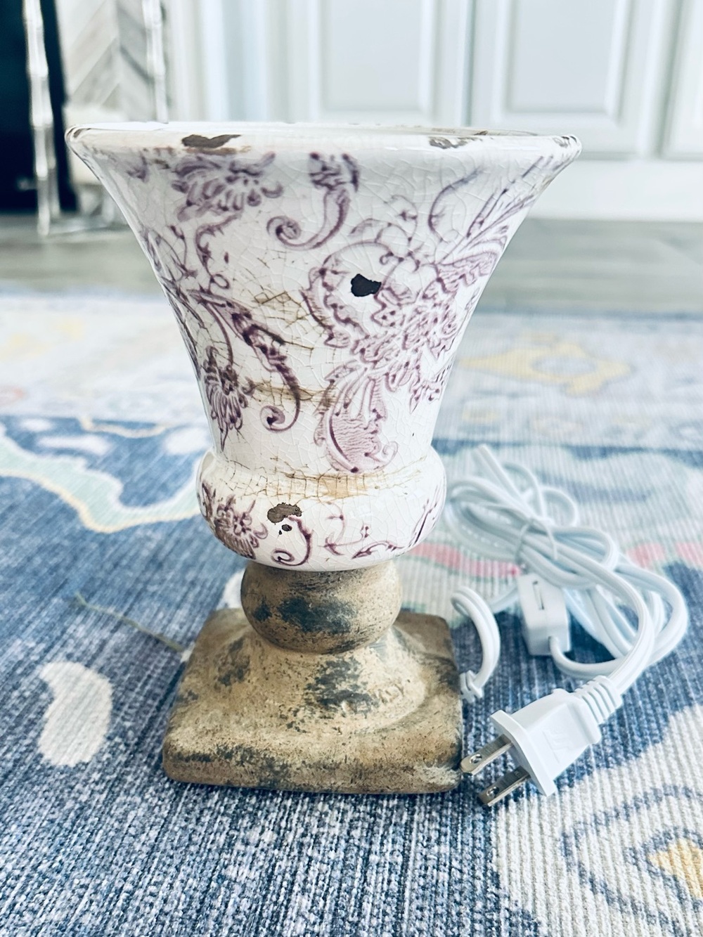 Scentsy Claret Full-Size Wax Warmer Cream & Purple Floral